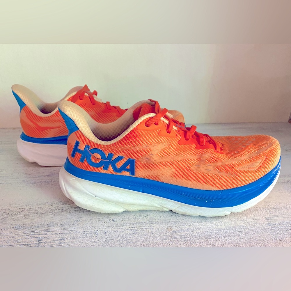 Hoka Clifton 9 (2e Wide)